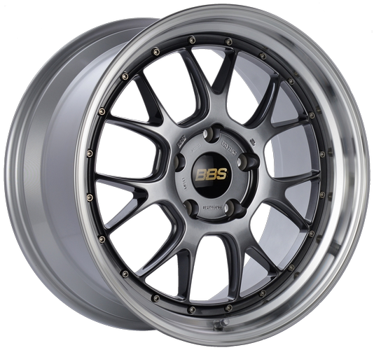 Diamond Black painted center, diamond-cut rim, clear protective top coat.